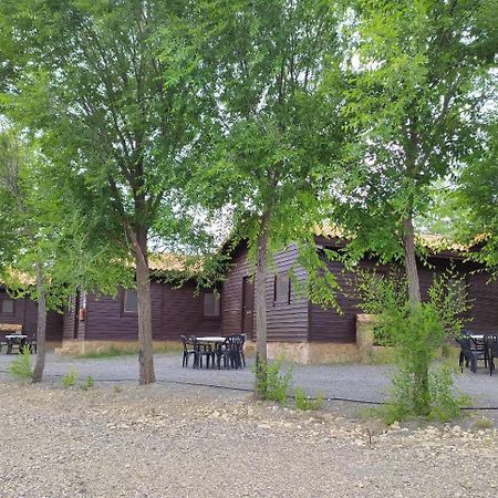 Camping Casa Fausto Cerca De Dinopolis Formiche Alto Eksteriør billede