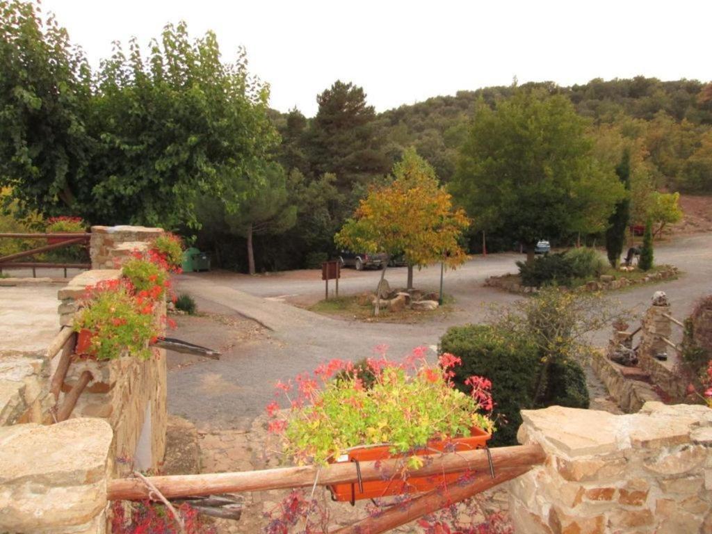 Camping Casa Fausto Cerca De Dinopolis Formiche Alto Eksteriør billede