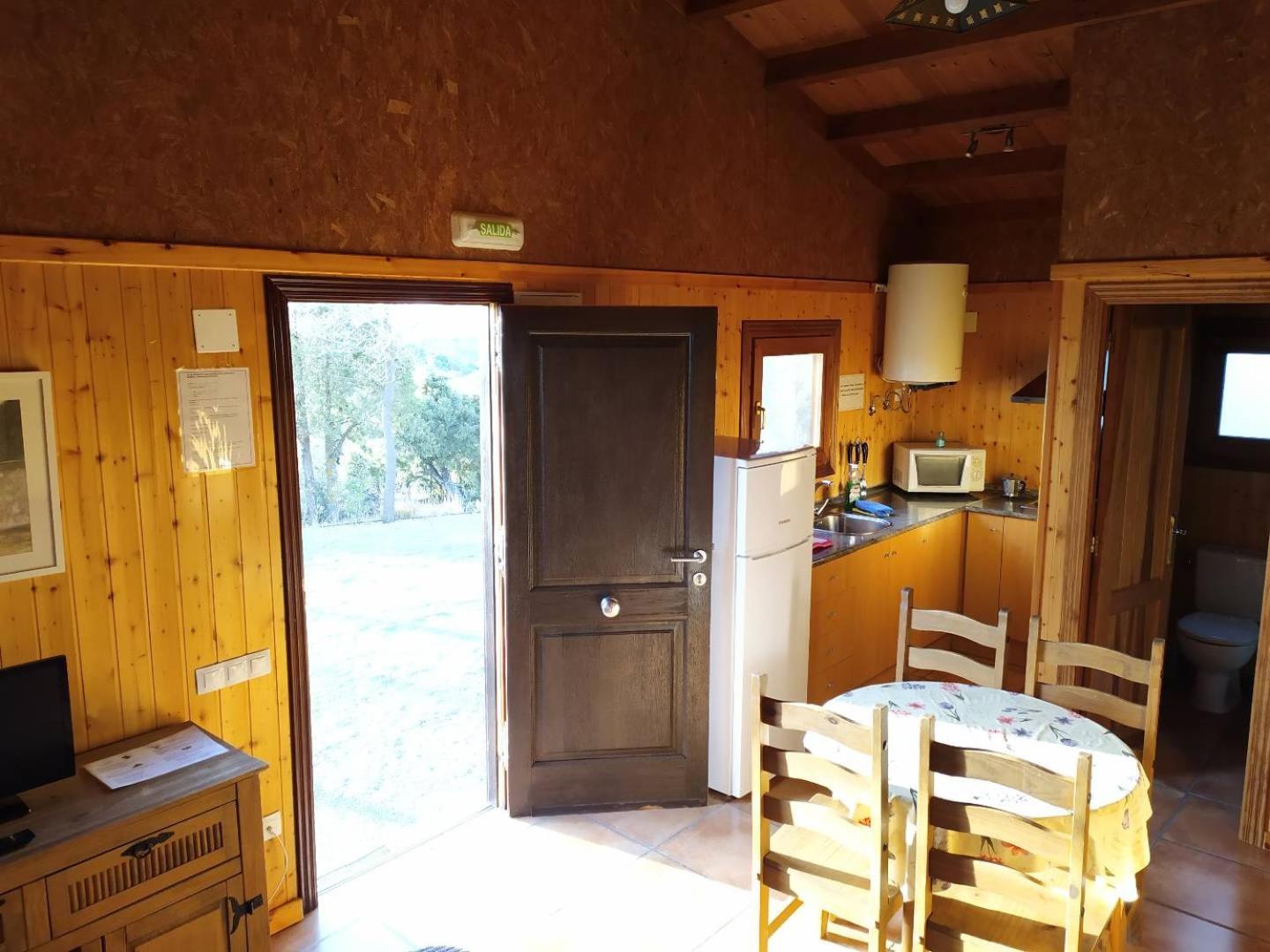 Camping Casa Fausto Cerca De Dinopolis Formiche Alto Eksteriør billede