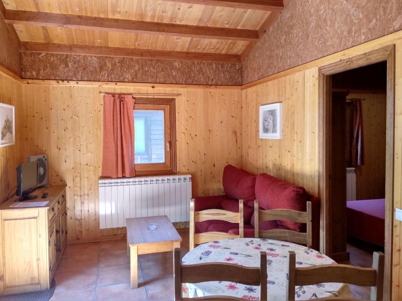 Camping Casa Fausto Cerca De Dinopolis Formiche Alto Eksteriør billede