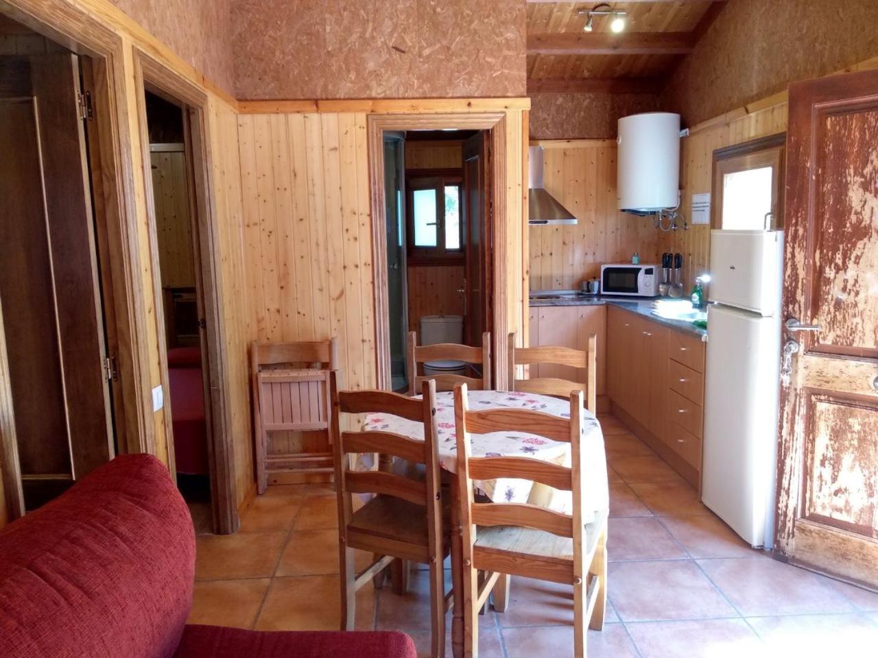 Camping Casa Fausto Cerca De Dinopolis Formiche Alto Eksteriør billede
