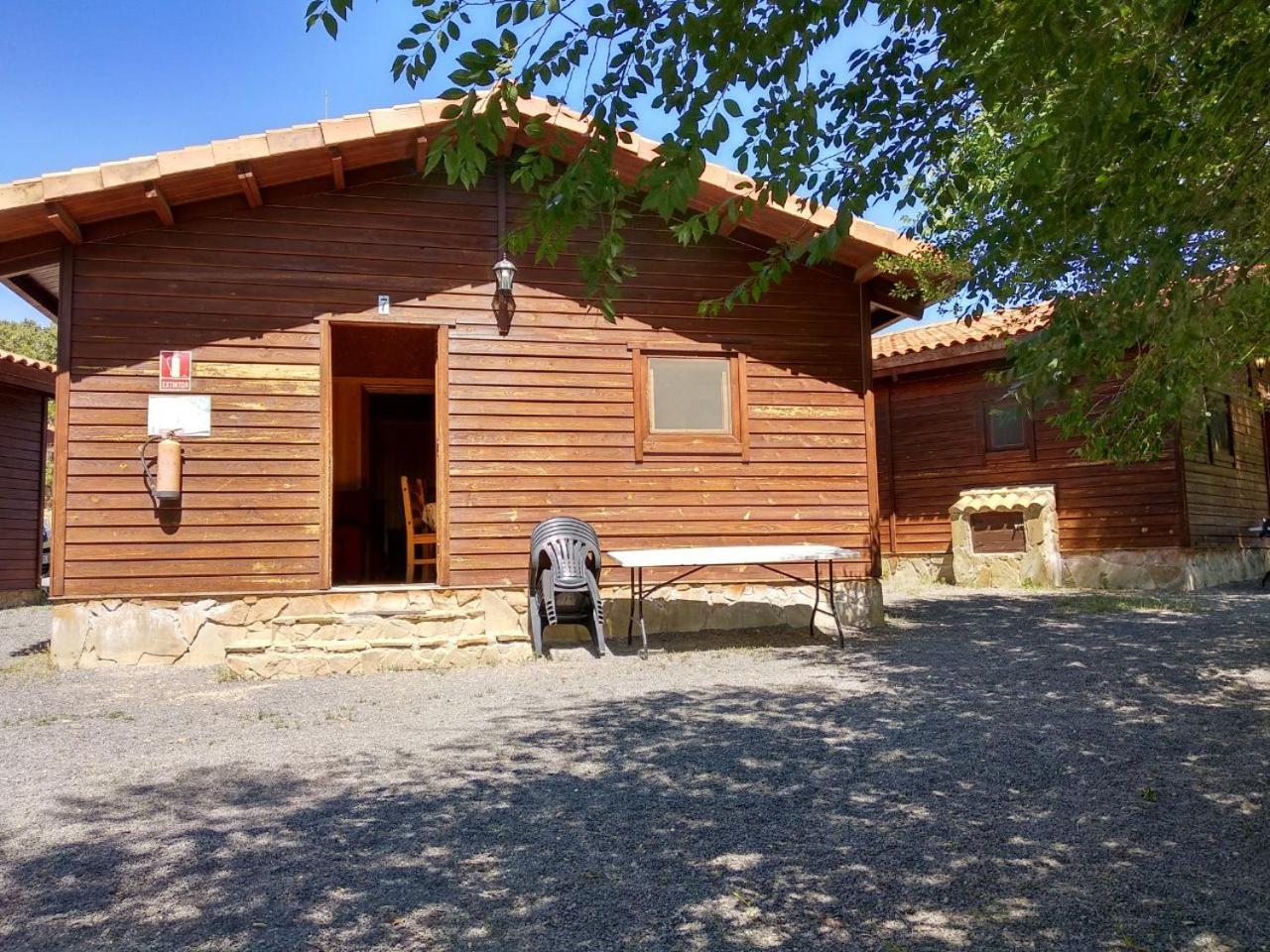 Camping Casa Fausto Cerca De Dinopolis Formiche Alto Eksteriør billede